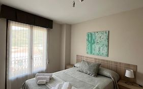 Santa Coloma Apartamentos